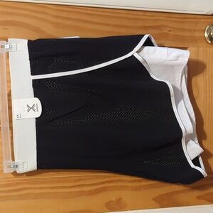 Xersion Shorts Black and White